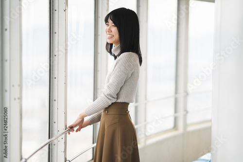 女性 Free Download 女性 - GFXLoad
