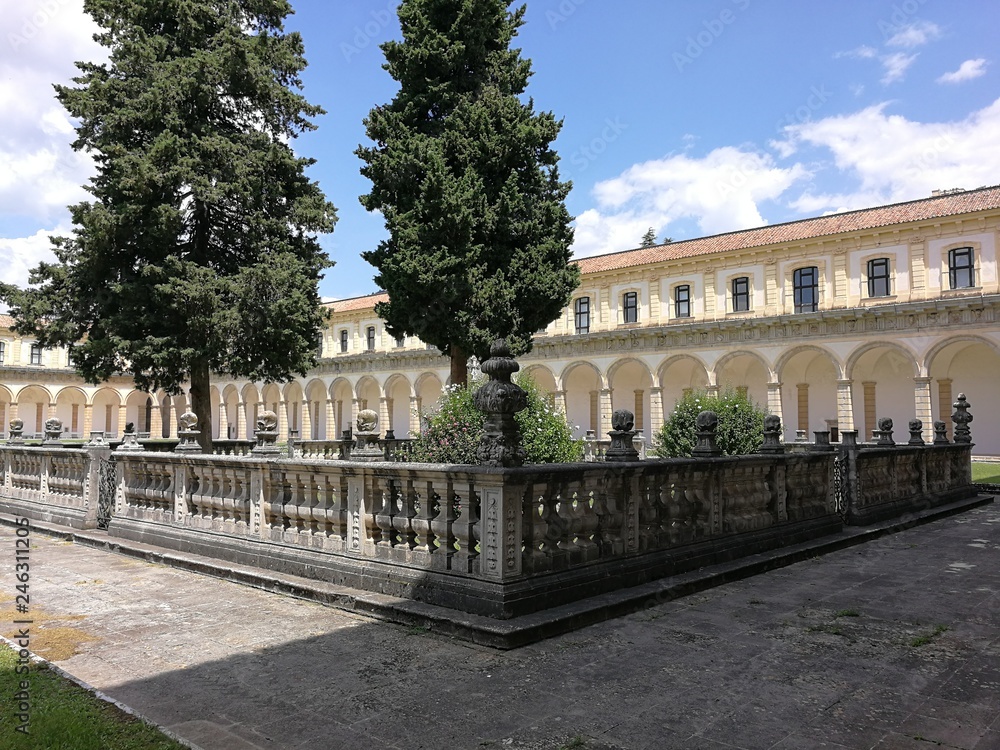 Certosa di San Lorenzo - Cimitero dei Priori al Chiostro Grande