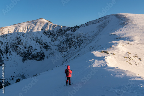 Winter hike to Chersky peak © tilpich
