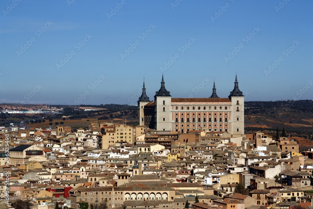 El Alcázar de Toledo en España.