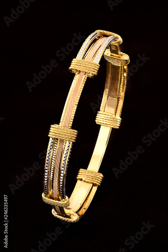 Bracelet from pure gold