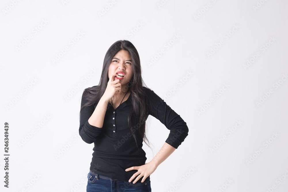 若い女性・白バック 若い女性・白バック