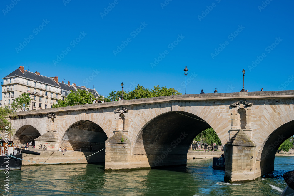 Beautiful cityscape with the famous Seine river