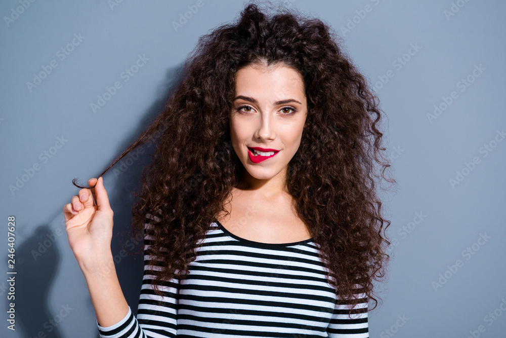 Obraz premium Close up portrait of attractive gorgeous elegant tender gentle pretty nice glad with bright appearance complexion neat groomed pampered lady looking at camera isolated grey background