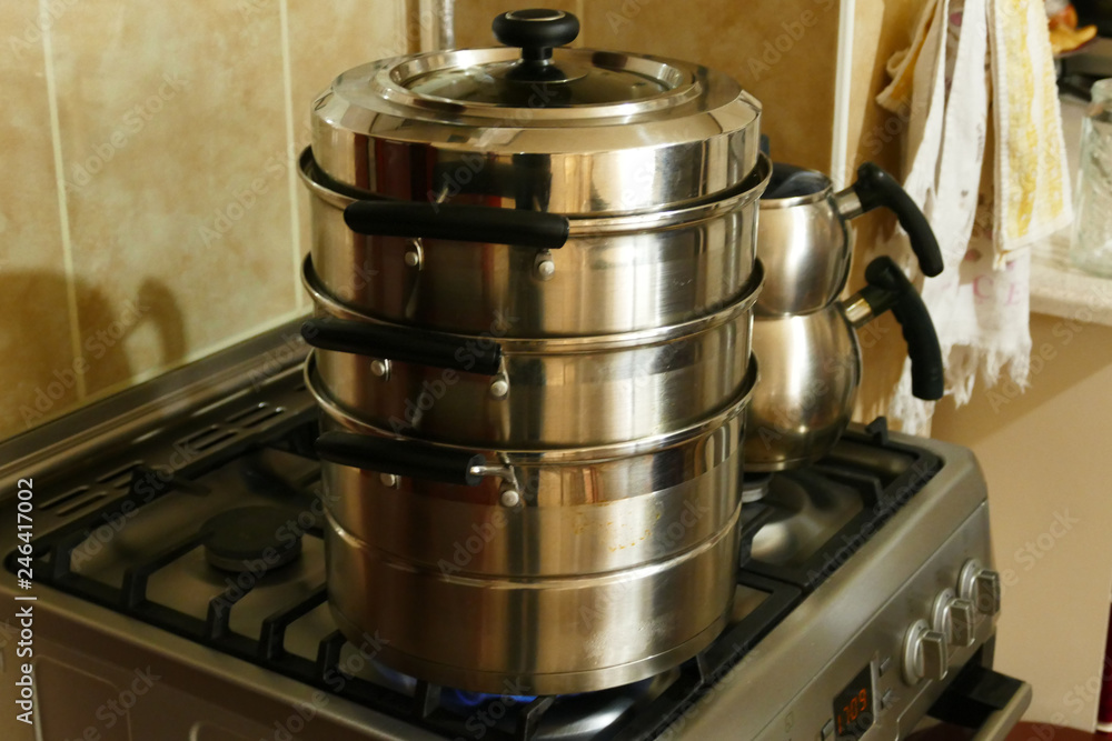 Kyrgyz ravioli casserole on the hob, Kyrgyz ravioli casserole on the hob,