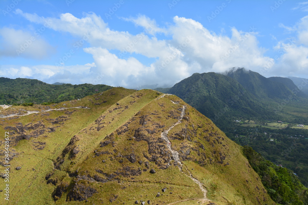 randonn-e-la-india-dormida-el-valle-de-ant-n-panama-photos-adobe-stock