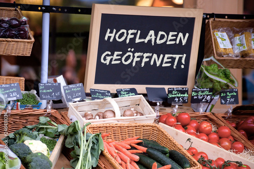 Hofladen geöffnet