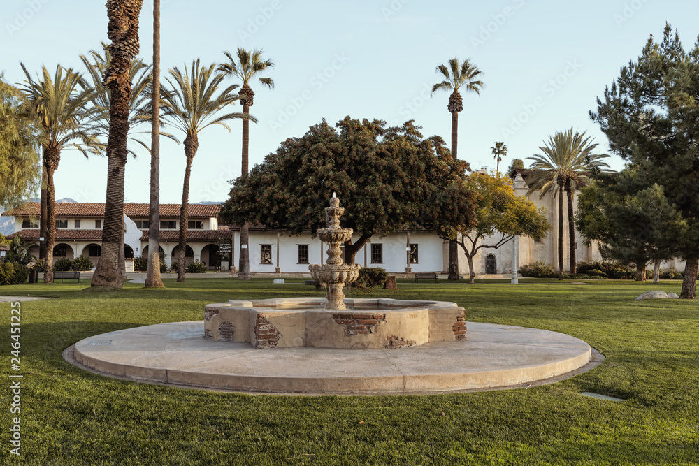 Fototapeta premium Plaza Park in San Gabriel in Los Angeles county.