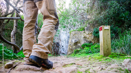 Azul cielo  ideal para el senderismo en Camí de Cavalls Menorca