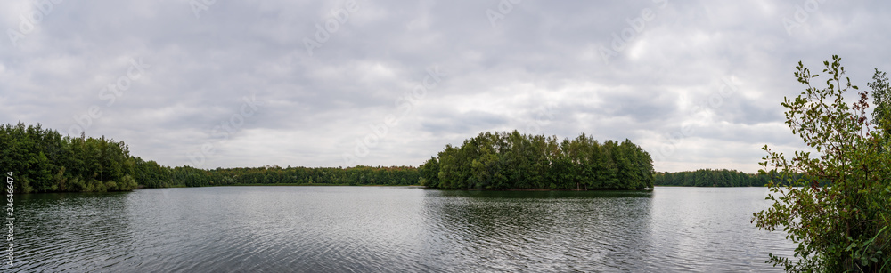 Panoramafoto des Heidesee in Bottrop, Deutschland