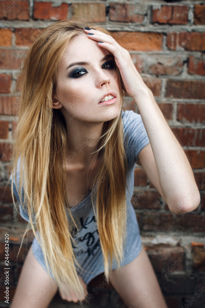 Fototapeta premium portrait of grungy girl