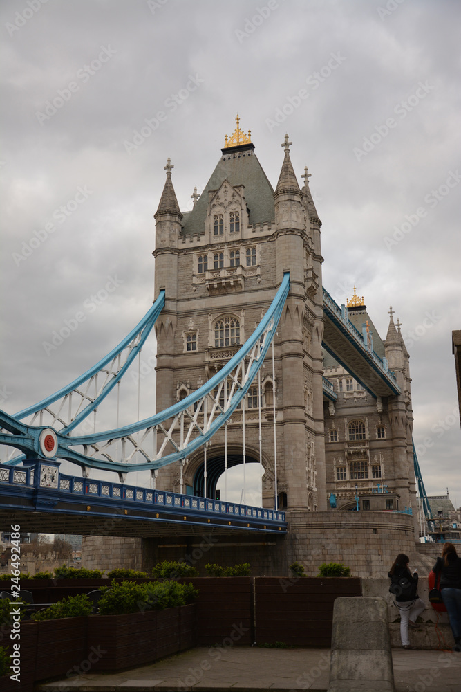 Obraz premium Tower Bridge w Londynie