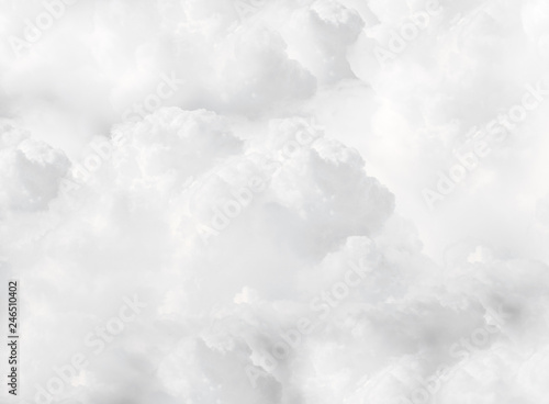 Fototapeta białe puszyste chmury cumulusowe pełny płomień