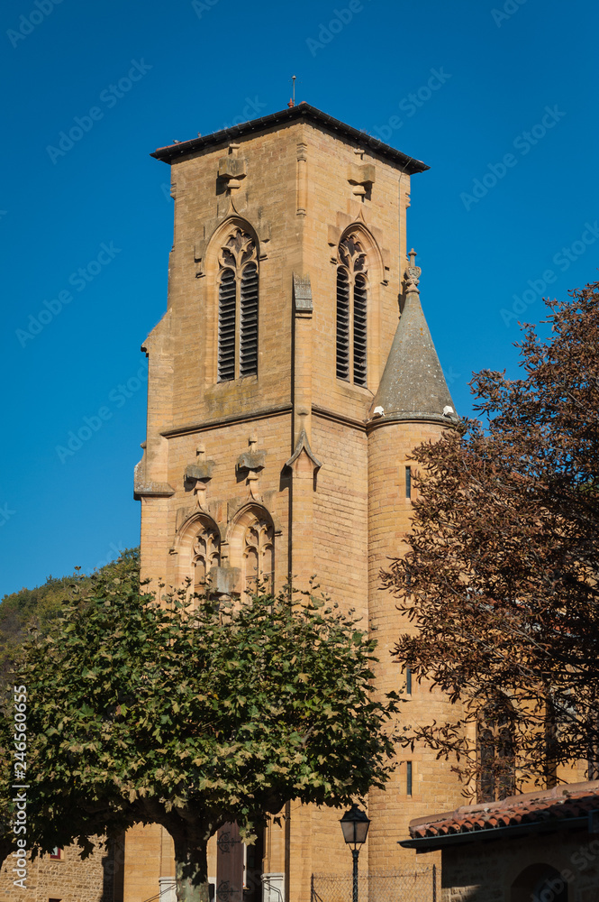 Obraz premium Église Saint Antoine de Theizé dans le Beaujolais