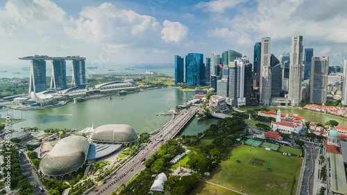 SINGAPORE - AUGUST 22: Marina bay quay in the centre of Singapore on August 22, 2017 Hyperlapse
