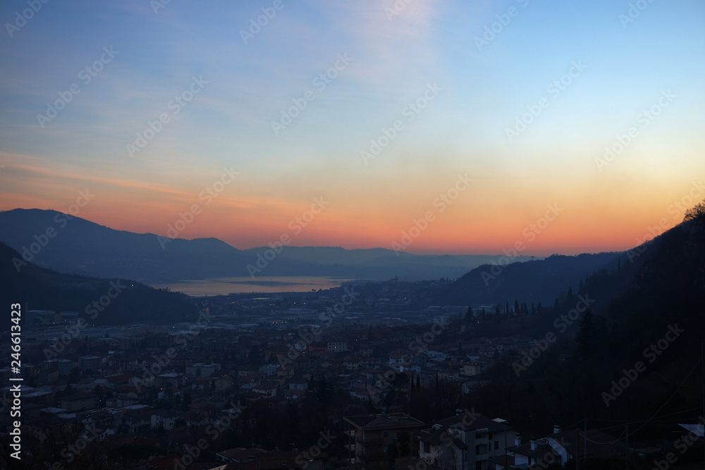 MOUNTAIN AROUND COMO LAKE