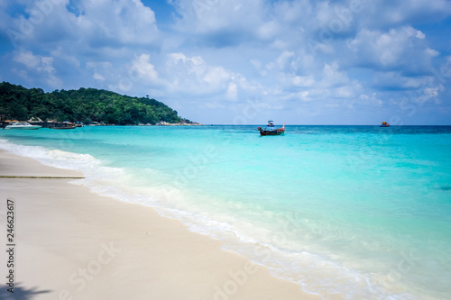 Fototapeta Naklejka Na Ścianę i Meble -  Tropical beach in Koh Lipe, Thailand