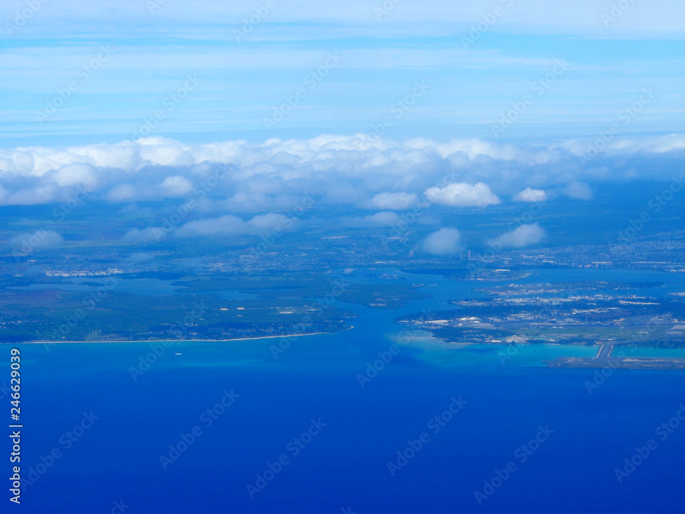 Fototapeta premium Aerial of Pearl Harbor and Honolulu Airport