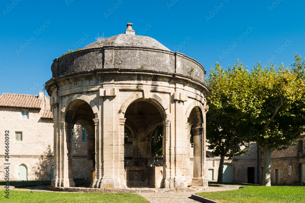 Brunnen in Villeneuve-lès-Avignon