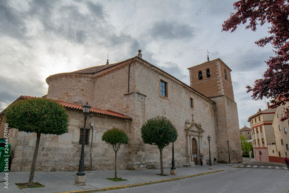 Fototapeta premium church of San Miguel Arcángel of Peñafiel, Valladolid