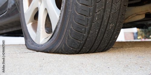 Bild auf Leinwand Close Up Flat Tire