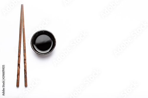 Quadro em tela Soy sauce and chopsticks