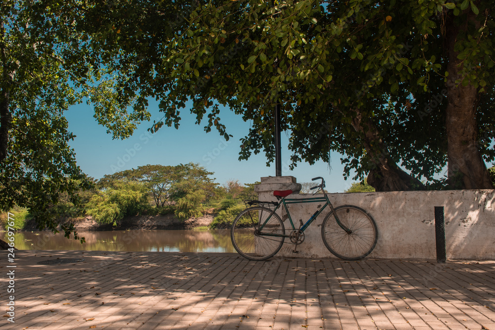 MAGDALENA ON BIKE