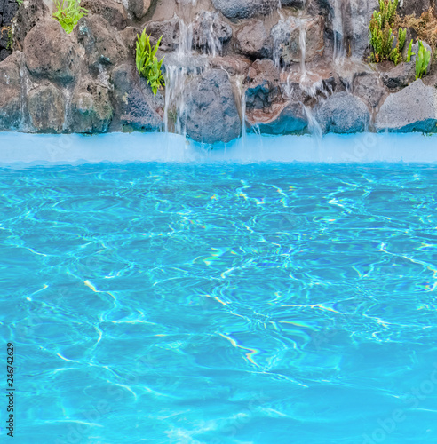 cascade de piscine