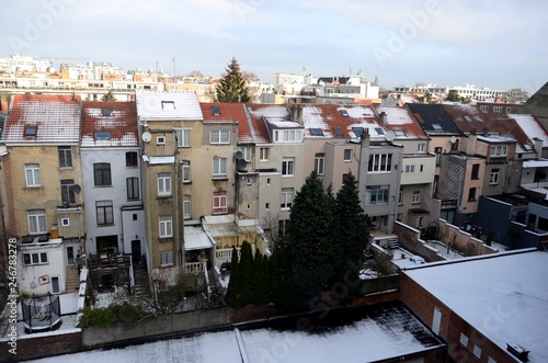 Bruxelles : Quartier Edmond Machtens sous la neige (Molenbeek-Saint-Jean) 