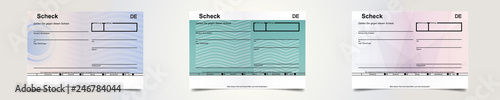 Set aus Schecks mit geometrischen Mustern