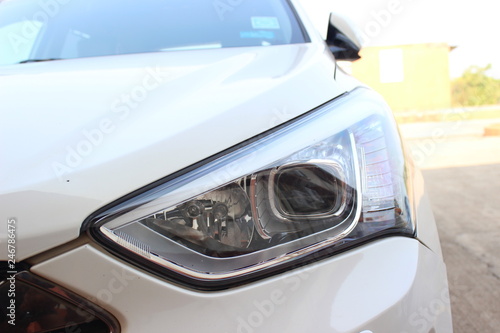 Hyundai clear headlight and headlamps