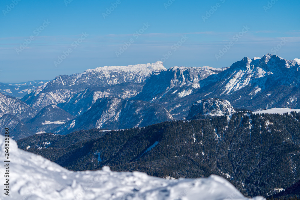 Obraz premium Winterlandschaft rund um die Steinplatte in Tirol