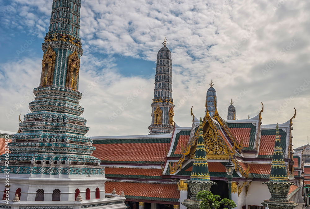 Fototapeta premium Wat Phra Kaew or Wat Phra Si Rattana Satsadaram, , Thailand.
