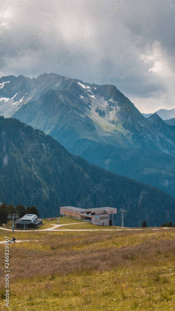 Smartphone HD wallpaper of beautiful alpine view at Mayrhofen - Zillertal - Tyrol - Austria