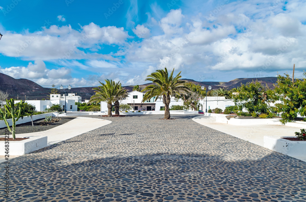 Fototapeta premium Town Square in Spain