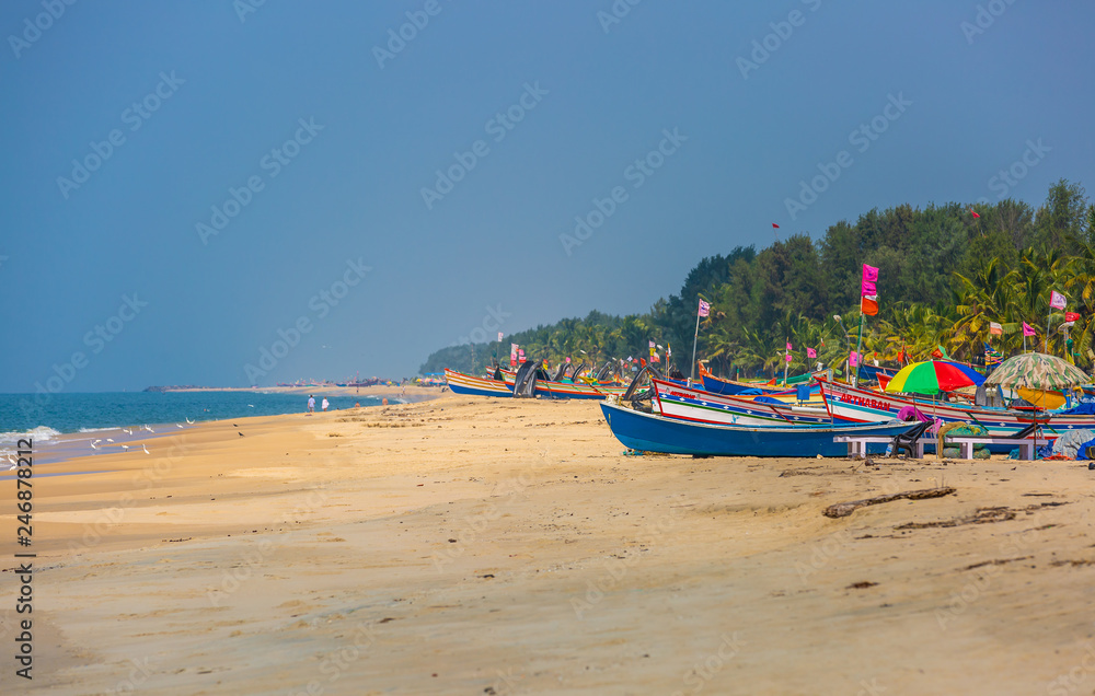Boote am Strand in West Indien