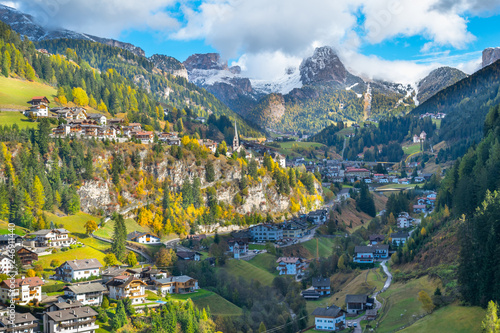 Obraz na plátně Beautiful landscape of Santa Cristina Val Gardena village in Trentino Alto Adige