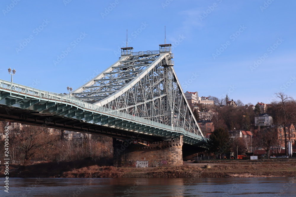 Fototapeta premium Das Blaue Wunder in Dresden