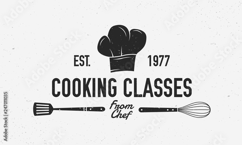 Cooking vintage logo. Cooking Class template logo with spatula and whisk . Modern design poster. Label, badge, poster for food studio, cooking courses, culinary school. Vector illustration