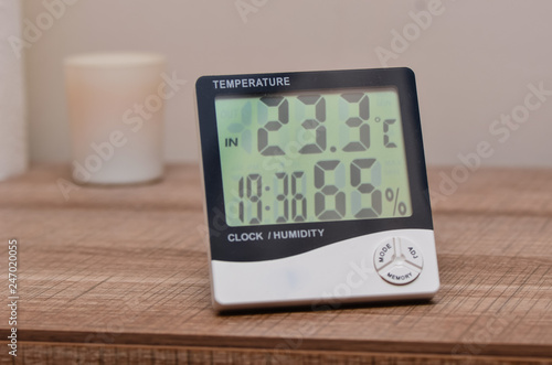 Digital tempurature and humidity sensor