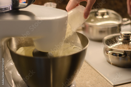Dough mixing device, cooking of pie