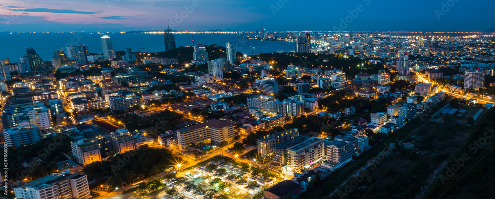 Fototapeta premium Panorama night shot of the skyline of Pattaya, Thailand