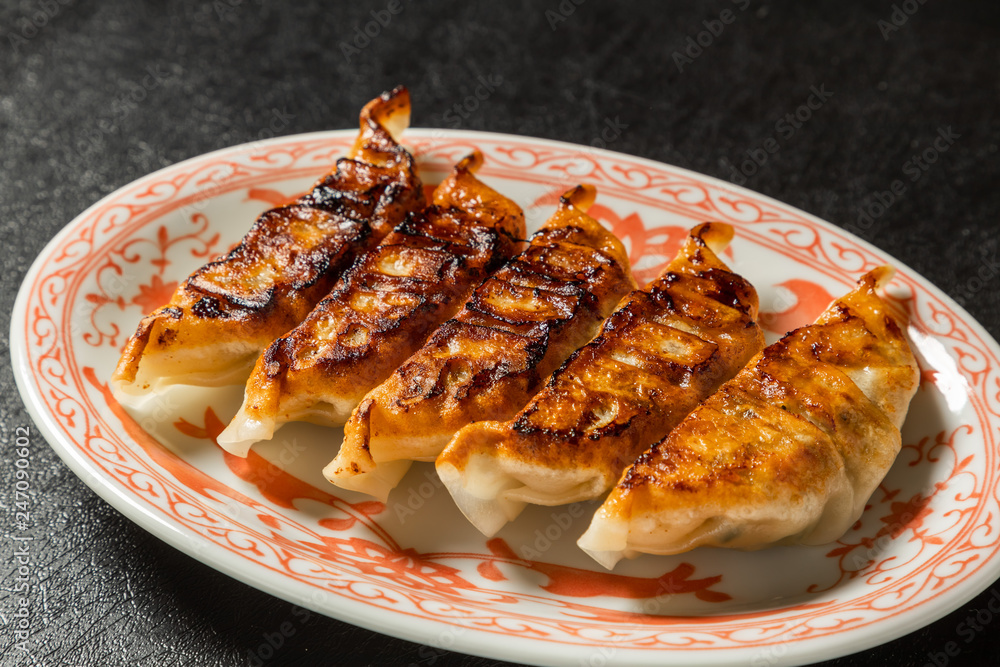 典型的な中華料理 typical Chinese cuisine (dumplings, etc) 典型的な中華料理 typical Chinese cuisine (dumplings, etc)