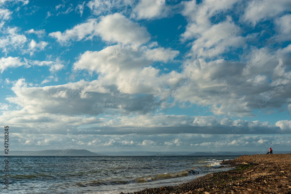 Fototapeta premium blue sky with white clouds and sea meditation