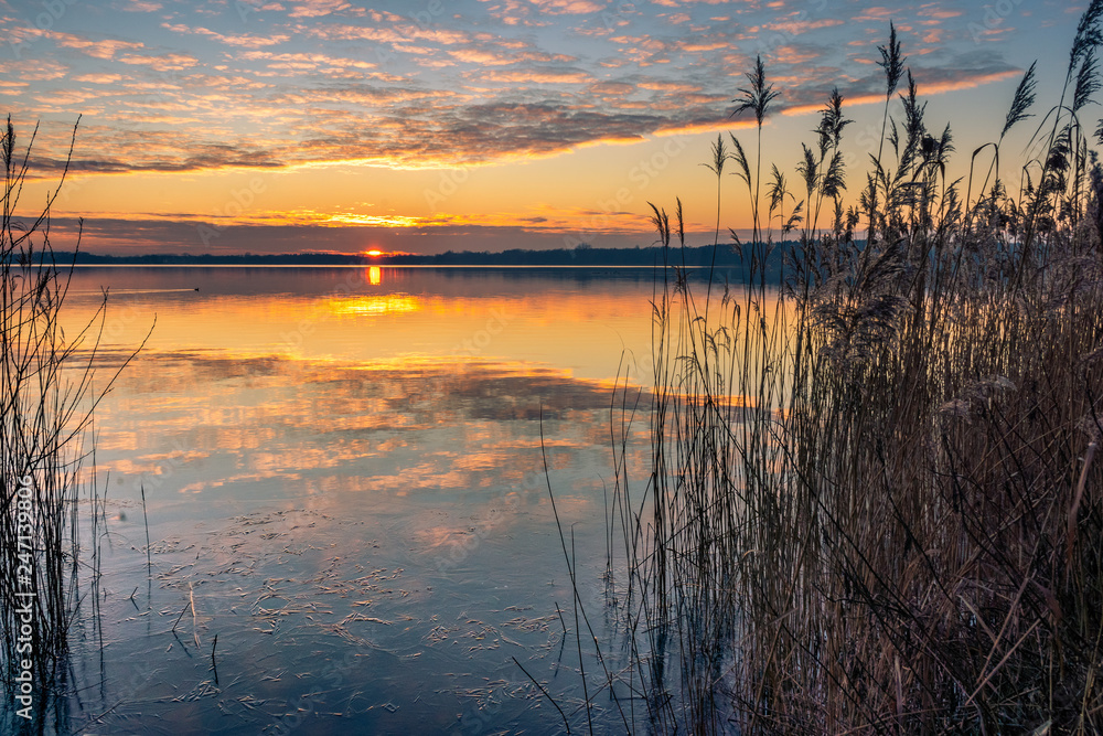 Warmer Sonnenuntergang am Zwischenahner Meer Warmer Sonnenuntergang am Zwischenahner Meer