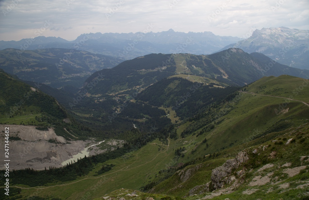 Obraz premium Amazing landscape in pearl of the Alps - Chamonix, near mount Montblanch