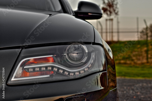 Autoscheinwerfer Audi A4 photo