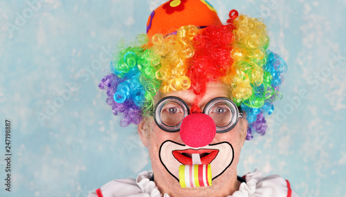Fototapeta Naklejka Na Ścianę i Meble -  lustig lachender Clown