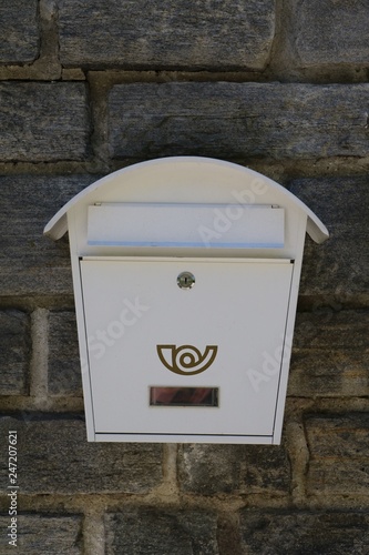 White letterbox © ClaraNila
