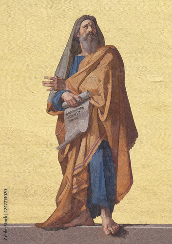 Cuadro en lienzo Mosaic of the Prophet Ezekiel in the facade of Basilica of Saint Paul outside th